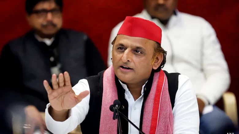 अखिलेश की बदलती राजनीति,सावन में काशी से हिंदुत्व का दांव